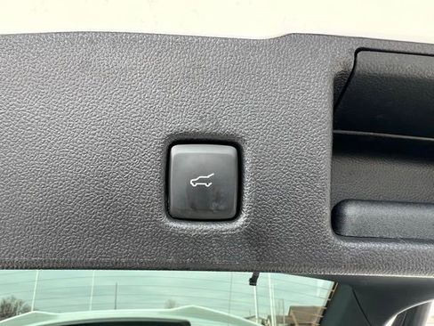 Used 2025 Ford Escape ST-Line Select w/ Tech Pack #1 image 17