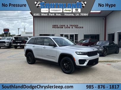 Used 2024 Jeep Grand Cherokee Altitude