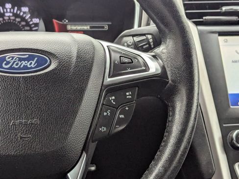 Used 2020 Ford Fusion SEL FWD image 17