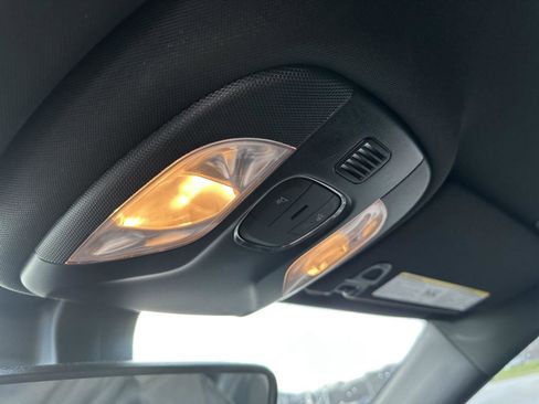 Used 2025 Jeep Compass Trailhawk image 33