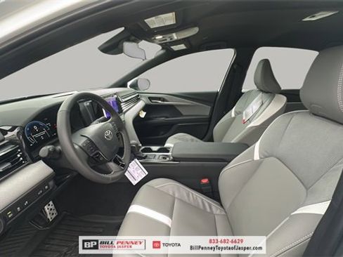 New 2026 Toyota Camry SE image 11