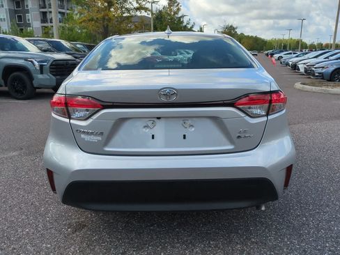 Certified 2026 Toyota Corolla LE FWD image 5