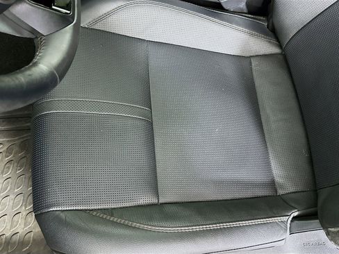 Certified 2025 Toyota Camry XLE image 19