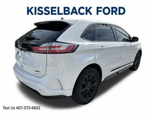 Used 2023 Ford Edge SE w/ Black Appearance Package AWD/4WD image 3