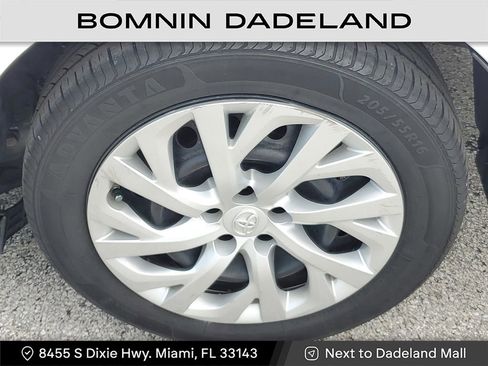 Used 2019 Toyota Corolla SE image 5