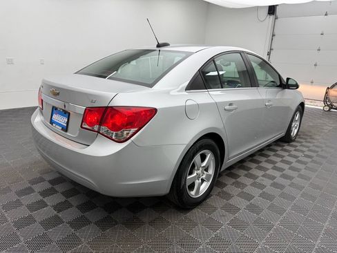 Used 2016 Chevrolet Cruze LT FWD image 8