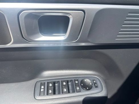 Used 2026 Hyundai Santa Fe SE FWD image 12