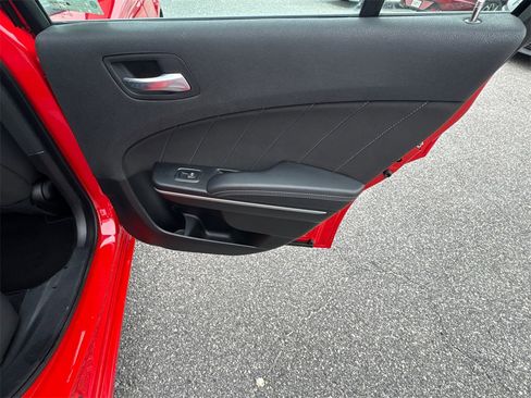 Used 2022 Dodge Charger SXT image 16
