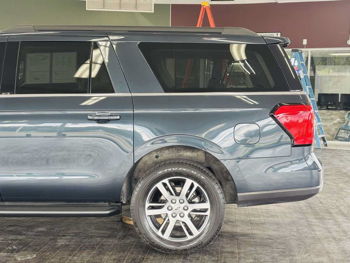Used 2024 Ford Expedition Max XLT AWD/4WD image 15