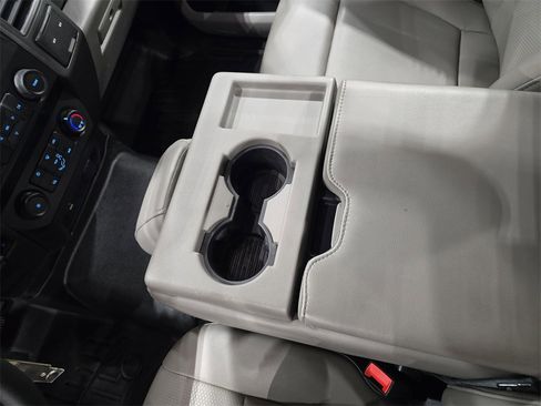 Used 2020 Ford F450 XL w/ Power Equipment Group image 21