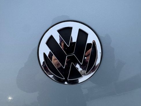 Used 2009 Volkswagen Beetle S image 13