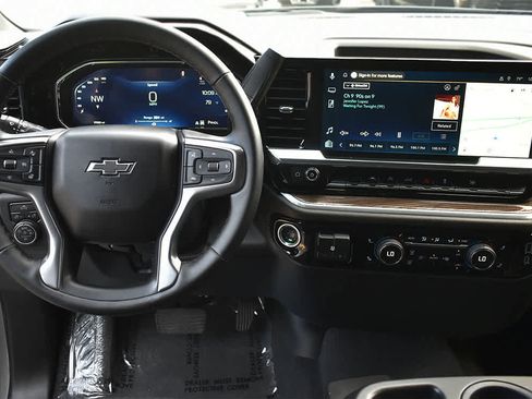 Used 2026 Chevrolet Silverado 1500 RST AWD/4WD image 12
