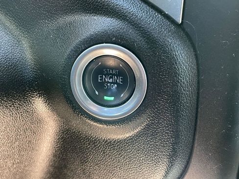 Used 2024 Chevrolet Silverado 2500 Custom w/ Custom Value Package image 21