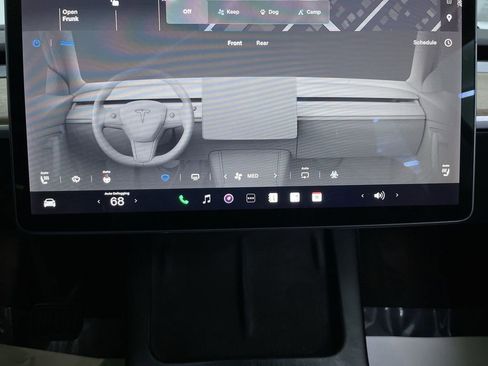 Used 2022 Tesla Model Y Long Range image 23
