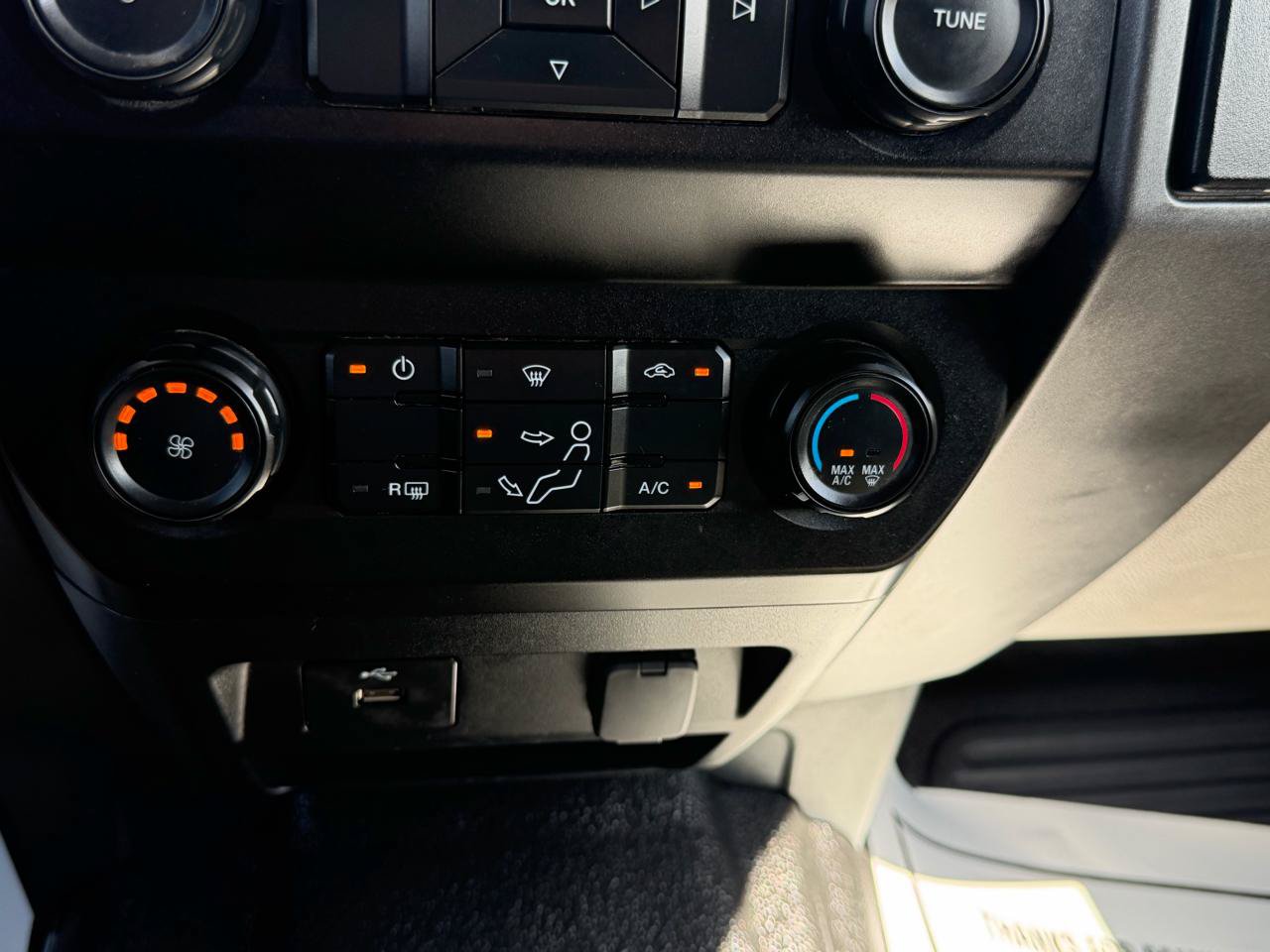 Used 2022 Ford F250 XL w/ STX Appearance Package AWD/4WD image 14