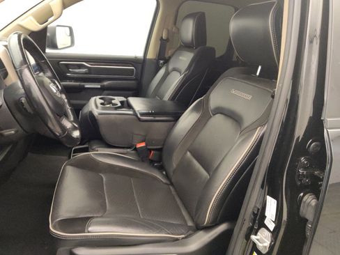 Used 2019 RAM 1500 Laramie AWD/4WD image 17