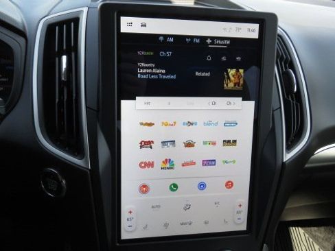 Certified 2022 Ford Edge SEL w/ Convenience Package image 10