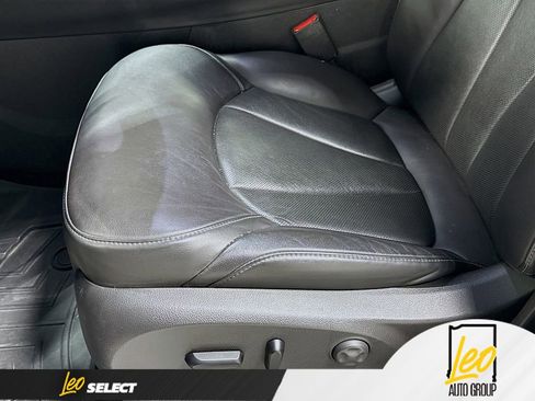 Used 2020 Buick Envision Essence FWD image 22