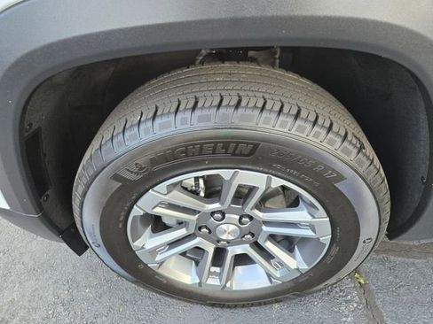 Used 2025 GMC Terrain Elevation AWD/4WD image 24
