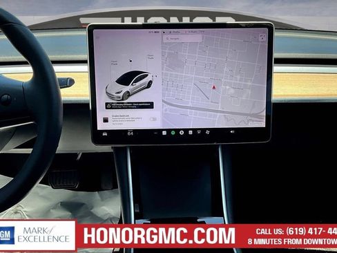 Used 2019 Tesla Model 3 Standard Range RWD image 12