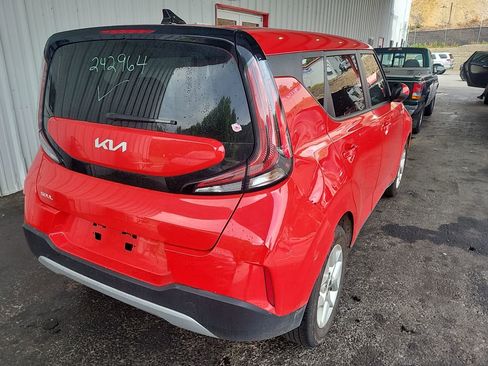 Used 2025 Kia Soul S FWD image 4