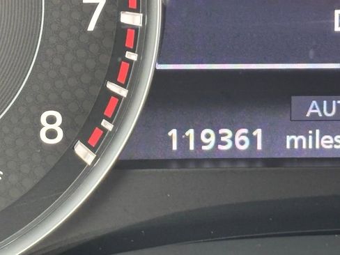 Used 2021 Nissan Armada SV w/ SV Appearance Package image 10