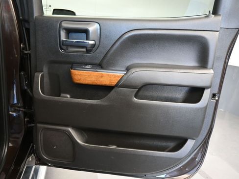 Used 2019 Chevrolet Silverado 2500 High Country image 38