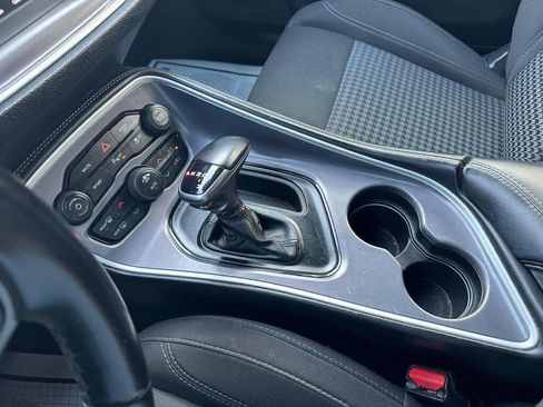 Used 2021 Dodge Challenger SXT w/ Driver Convenience Group image 18