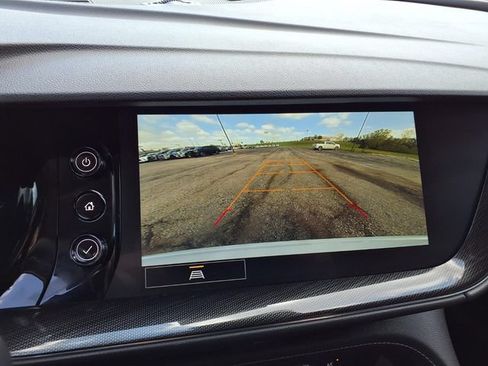Used 2023 Buick Envision Essence FWD image 53
