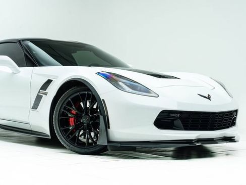 Used 2017 Chevrolet Corvette Grand Sport image 4