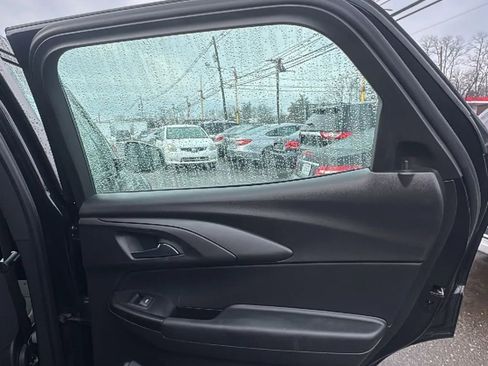 Used 2022 Chevrolet TrailBlazer LS image 21