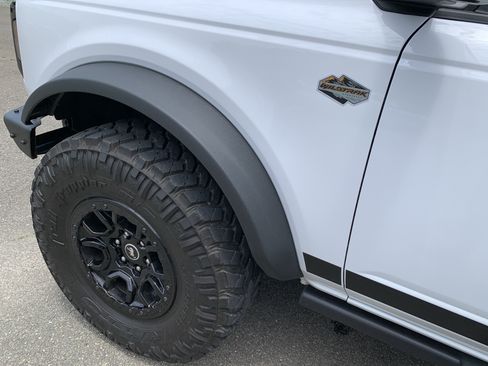 Used 2023 Ford Bronco Wildtrak AWD/4WD image 50