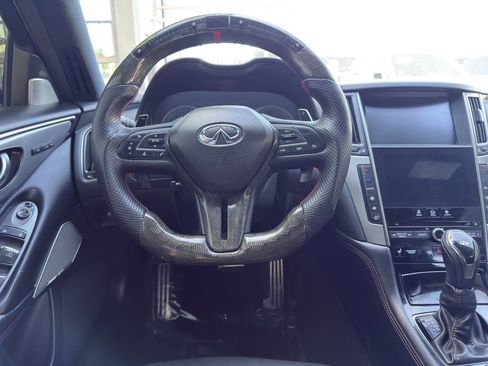 Used 2018 INFINITI Q50 Red Sport 400 w/ Sensory Package (Sport) RWD image 16