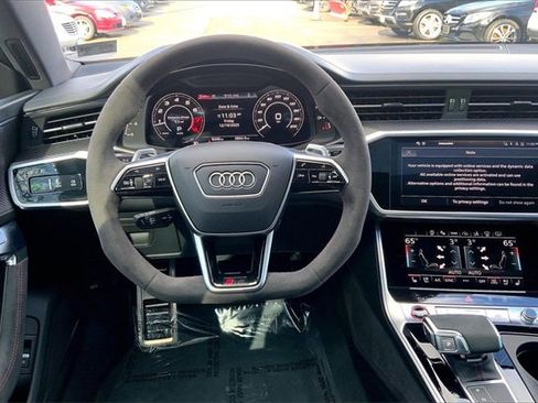 Used 2024 Audi RS 7 Performance image 4