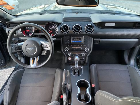 Used 2015 Ford Mustang Coupe image 20