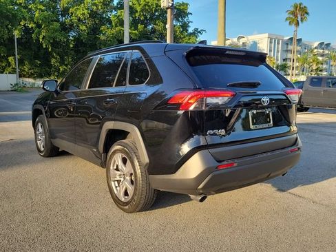 Used 2025 Toyota RAV4 XLE AWD/4WD image 3