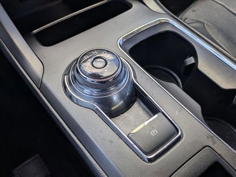 Used 2020 Ford Fusion Titanium image 12