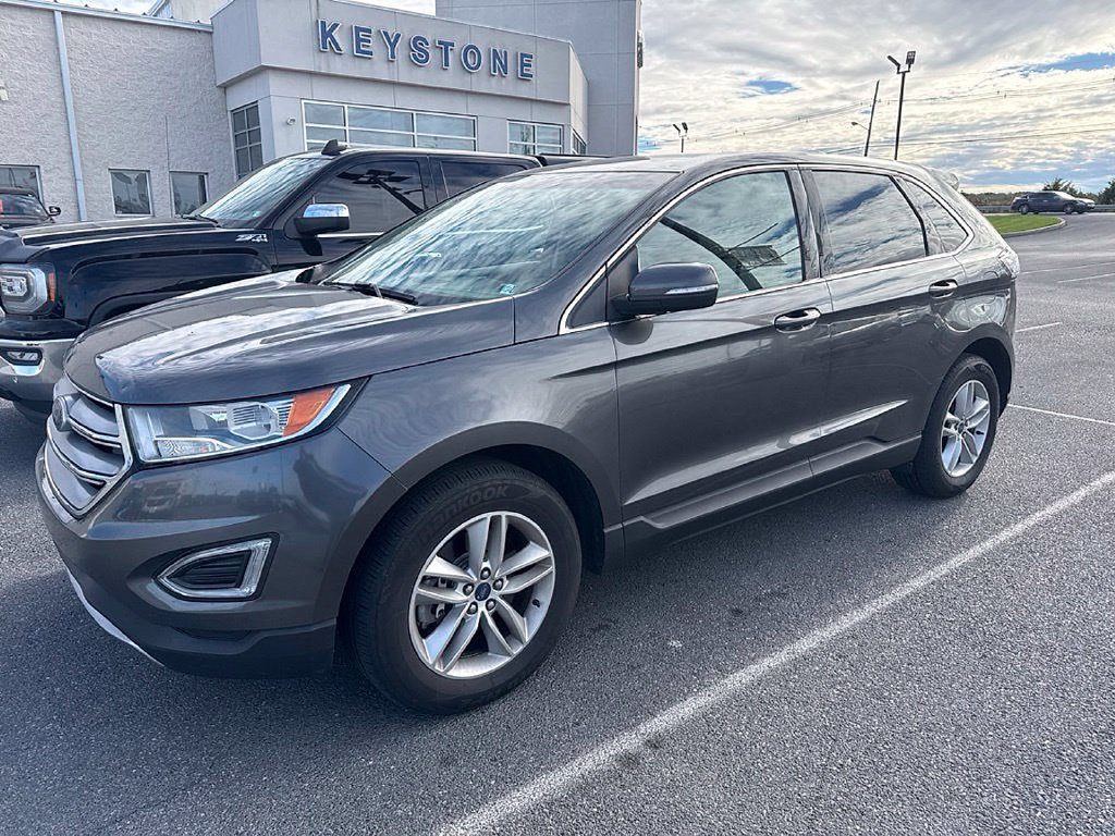 Used 2018 Ford Edge SEL w/ Equipment Group 201A AWD/4WD image 2