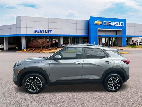 New 2026 Chevrolet TrailBlazer LT FWD image 2