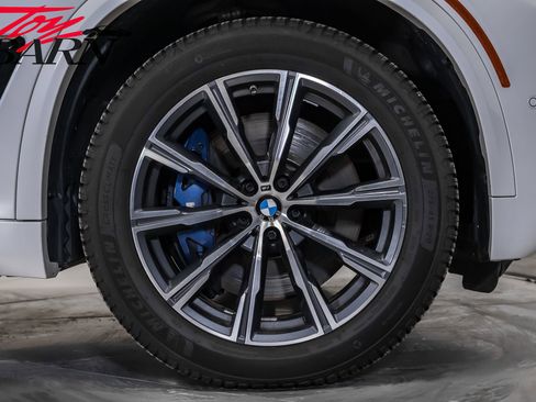 Used 2024 BMW X5 M60i image 18