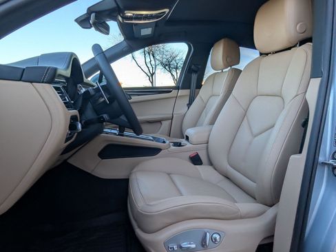 New 2026 Porsche Macan S AWD/4WD image 5