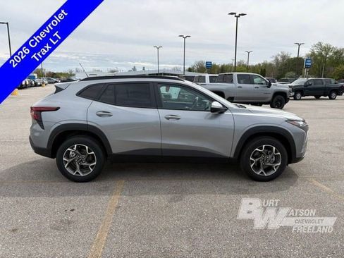 New 2026 Chevrolet Trax LT w/ LT Convenience Package FWD image 8