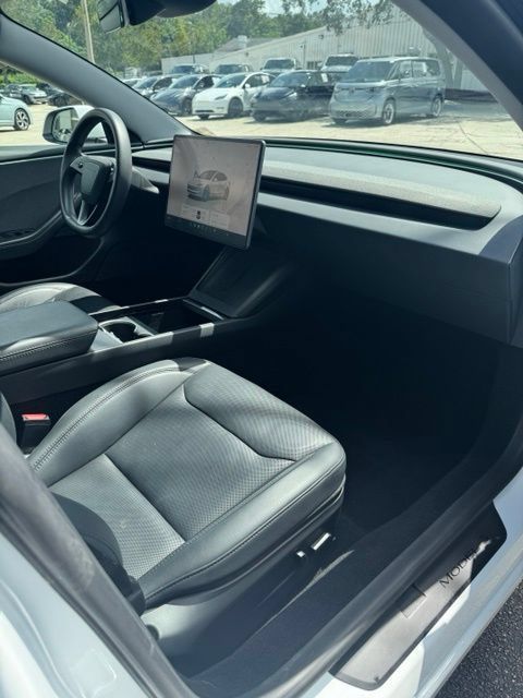 Used 2025 Tesla Model 3 Long Range RWD image 16