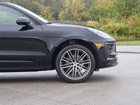 New 2026 Porsche Macan image 10