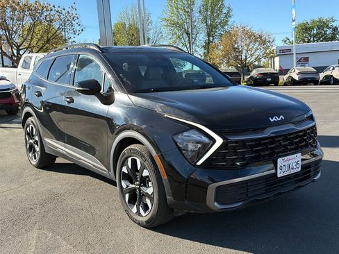 Used 2023 Kia Sportage X-Line image 3