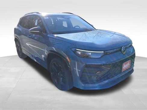 New 2026 Volkswagen Tiguan SE R-Line AWD/4WD image 7