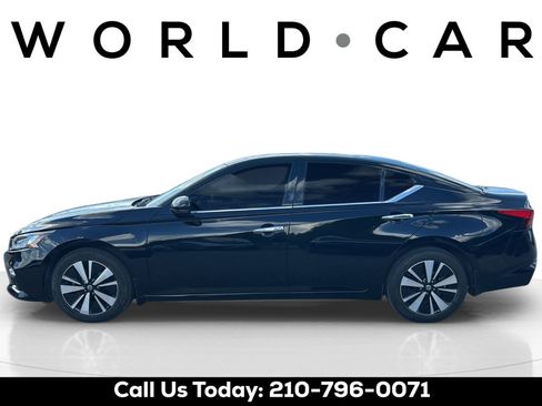 Used 2021 Nissan Altima 2.5 SL FWD image 6