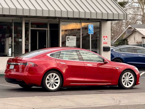 Used 2016 Tesla Model S 75D image 8