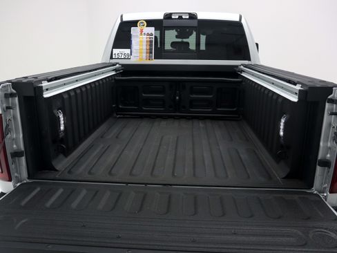 Used 2026 RAM 2500 Limited AWD/4WD image 11