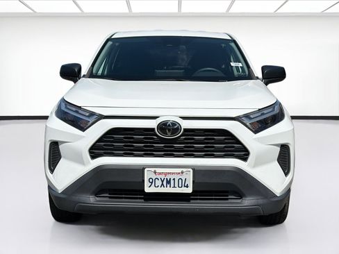 Used 2023 Toyota RAV4 LE AWD/4WD image 2